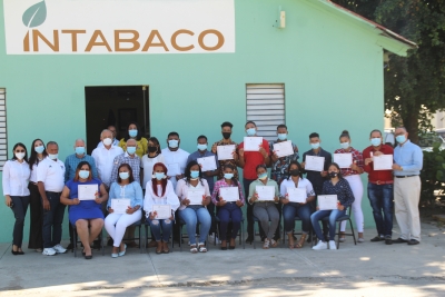 El Instituto del Tabaco de la República Dominicana (Intabaco), invistió como nuevos artesanos